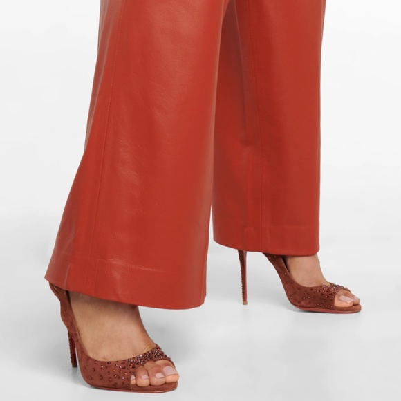 Christian Louboutin Nudes Degrachick suede sandals - Picture 2 of 11